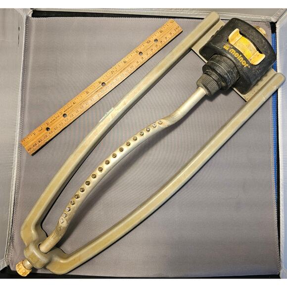 Vintage Melnor Metal Oscillating Lawn Sprinkler Sled - used - Picture 2 of 5